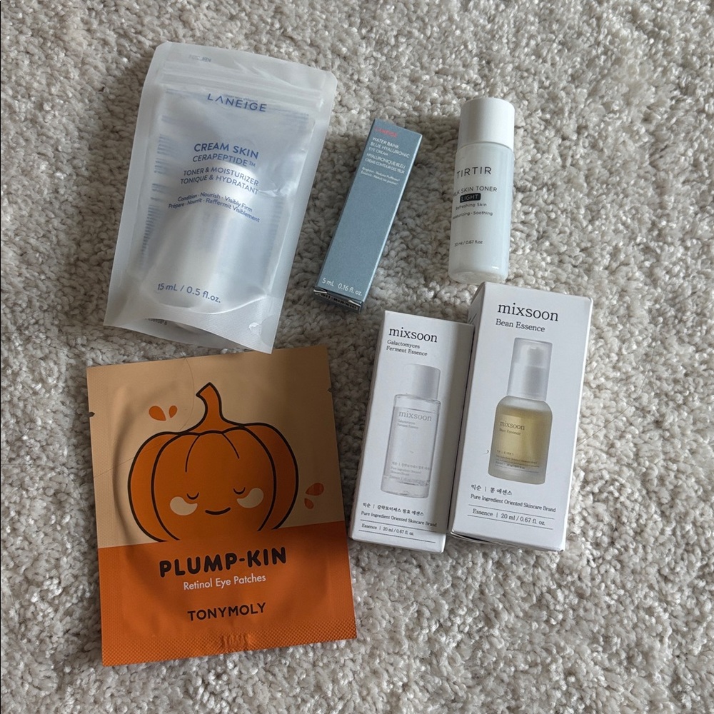 LANEIGE Face & Eye Cream Mixsoon Bean Essence